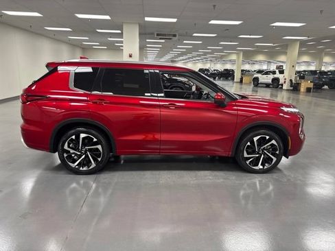 Used 2024 Mitsubishi Outlander SEL FWD image 8