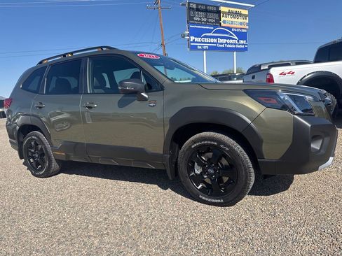 Used 2022 Subaru Forester Wilderness w/ Wilderness Package AWD/4WD image 3