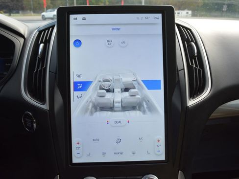 Used 2024 Ford Edge SEL image 21