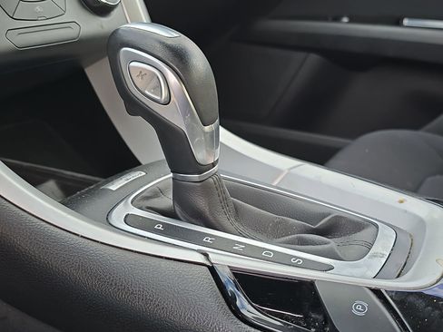 Used 2013 Ford Fusion SE image 18