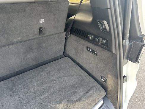 Used 2022 Jeep Grand Wagoneer Series III image 29