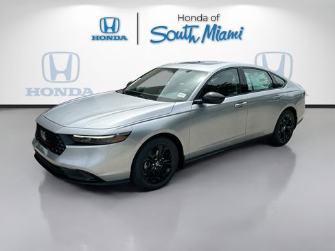 New 2025 Honda Accord SE image 3