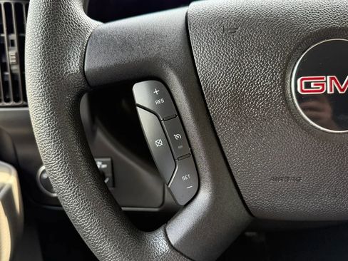 Used 2019 GMC Savana 3500 LS RWD image 13