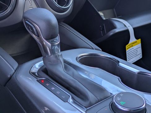 Used 2025 Chevrolet Blazer LT image 21