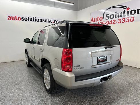 Used 2008 GMC Yukon SLT w/ SLT Preferred Equipment Group image 5