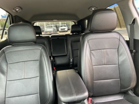 Used 2023 Chevrolet Equinox Premier AWD/4WD image 19