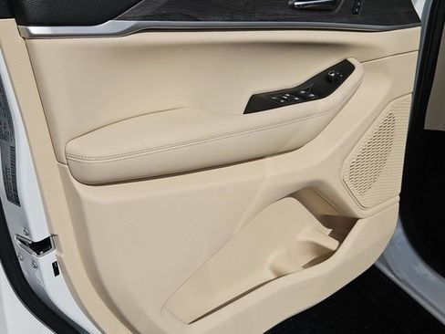 New 2025 Jeep Grand Cherokee Limited image 26