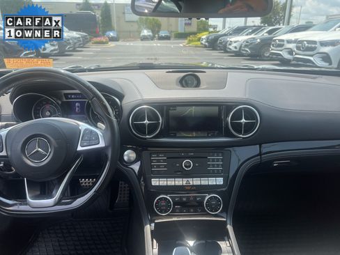 Used 2018 Mercedes-Benz SL 550 image 32