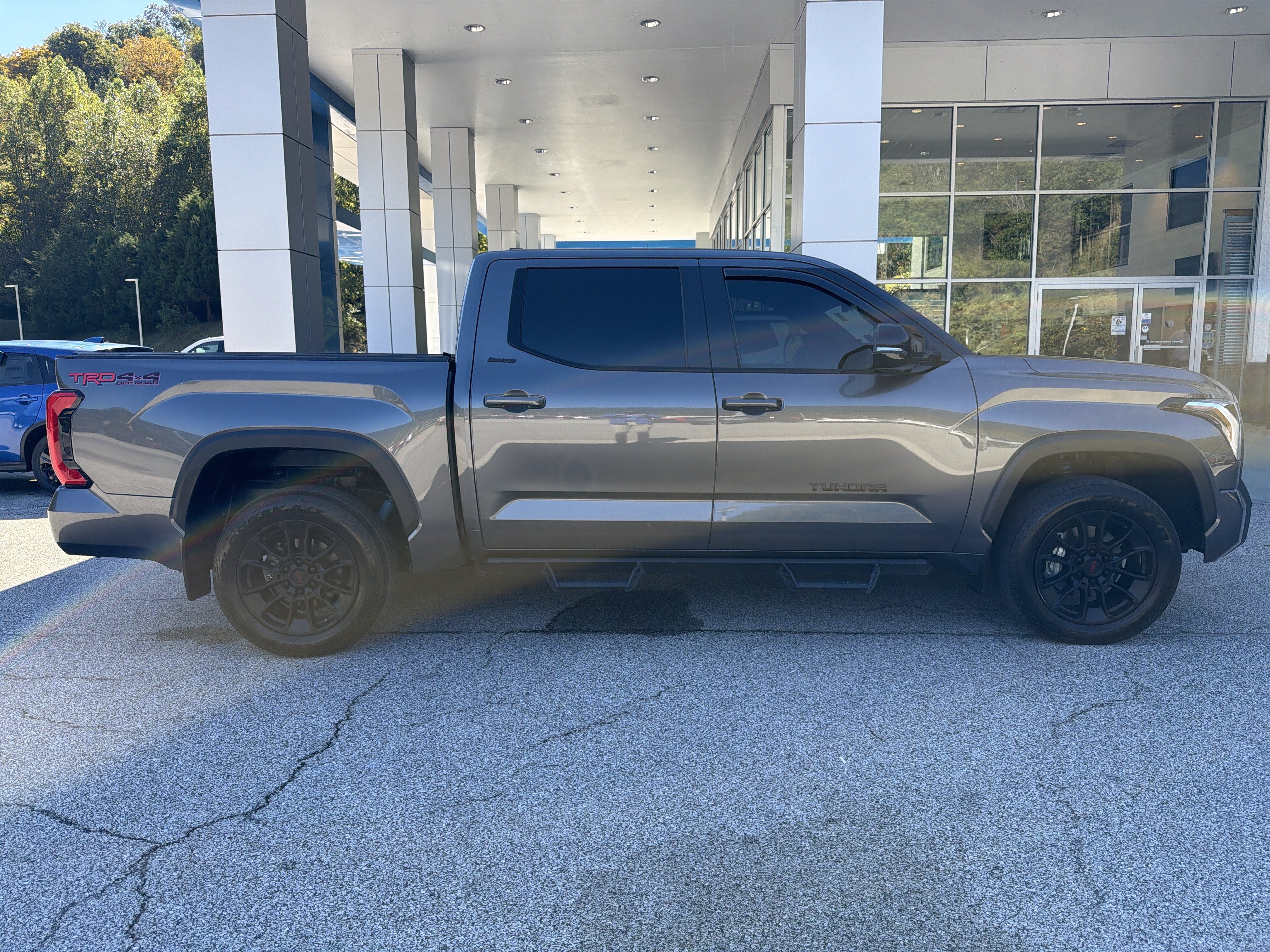 Used 2025 Toyota Tundra Limited w/ TRD Off-Road Package AWD/4WD image 9