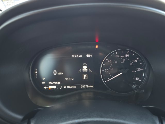 Certified 2023 Nissan Kicks SR FWD image 12