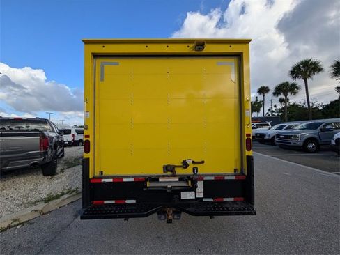 Used 2023 Ford E-350 and Econoline 350 Super Duty w/ Driver's Safety Package image 10