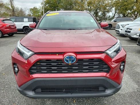 Used 2023 Toyota RAV4 XLE Premium image 15