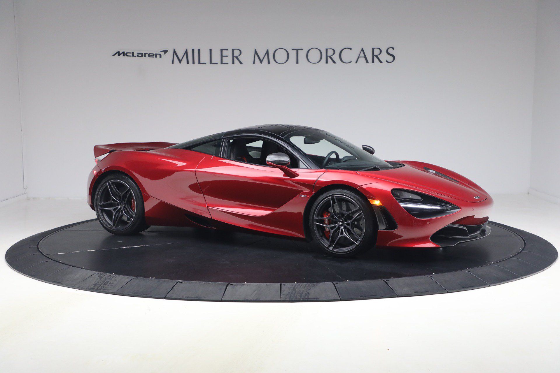 Used 2019 McLaren 720S Performance RWD image 9