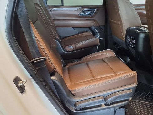 Used 2021 Chevrolet Tahoe High Country w/ Premium Package AWD/4WD image 11