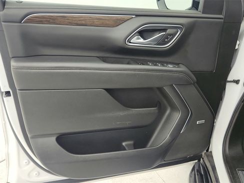 Used 2022 Chevrolet Suburban Premier image 26