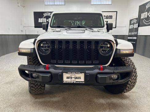 Used 2021 Jeep Gladiator Rubicon AWD/4WD image 2