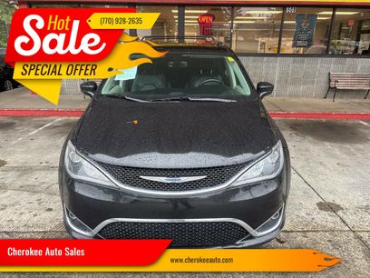 Used 2019 Chrysler Pacifica Touring-L Plus w/ Tire & Wheel Group