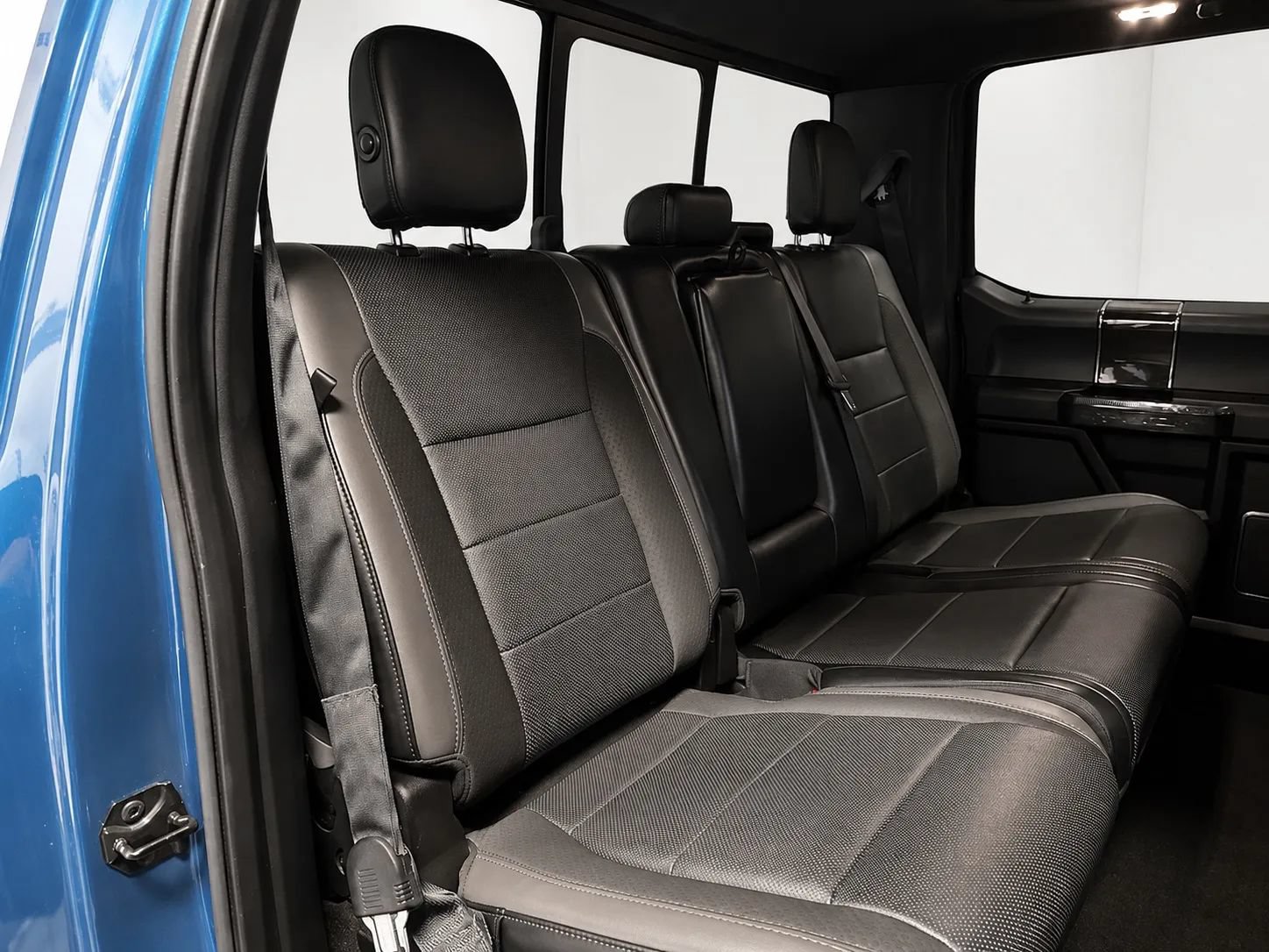 Used 2019 Ford F150 Raptor w/ Equipment Group 802A Luxury AWD/4WD image 26