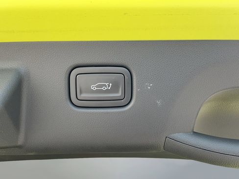 Used 2024 Hyundai Kona Limited FWD image 38