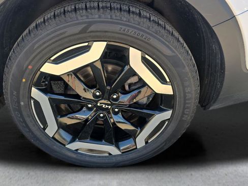 Used 2025 Kia Telluride S AWD/4WD image 32