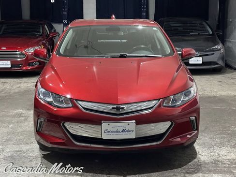 Used 2018 Chevrolet Volt LT w/ LT Driver Confidence Package FWD image 3