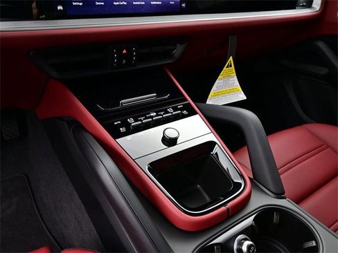 New 2026 Porsche Cayenne E-Hybrid Coupe image 12