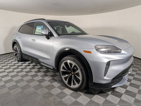 New 2026 Porsche Cayenne Electric AWD/4WD image 9