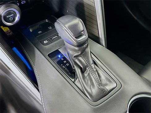Used 2024 Toyota Venza Nightshade image 23