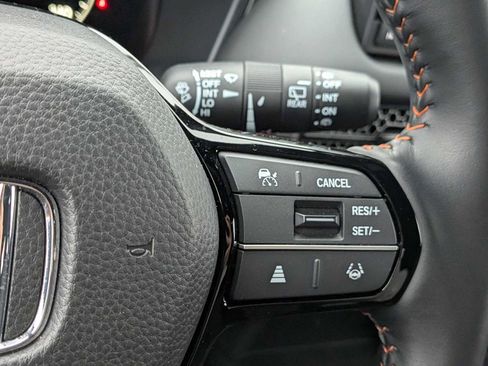 Used 2025 Honda HR-V Sport image 25
