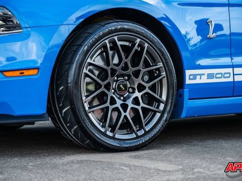 Used 2013 Ford Mustang Shelby GT500 RWD image 60