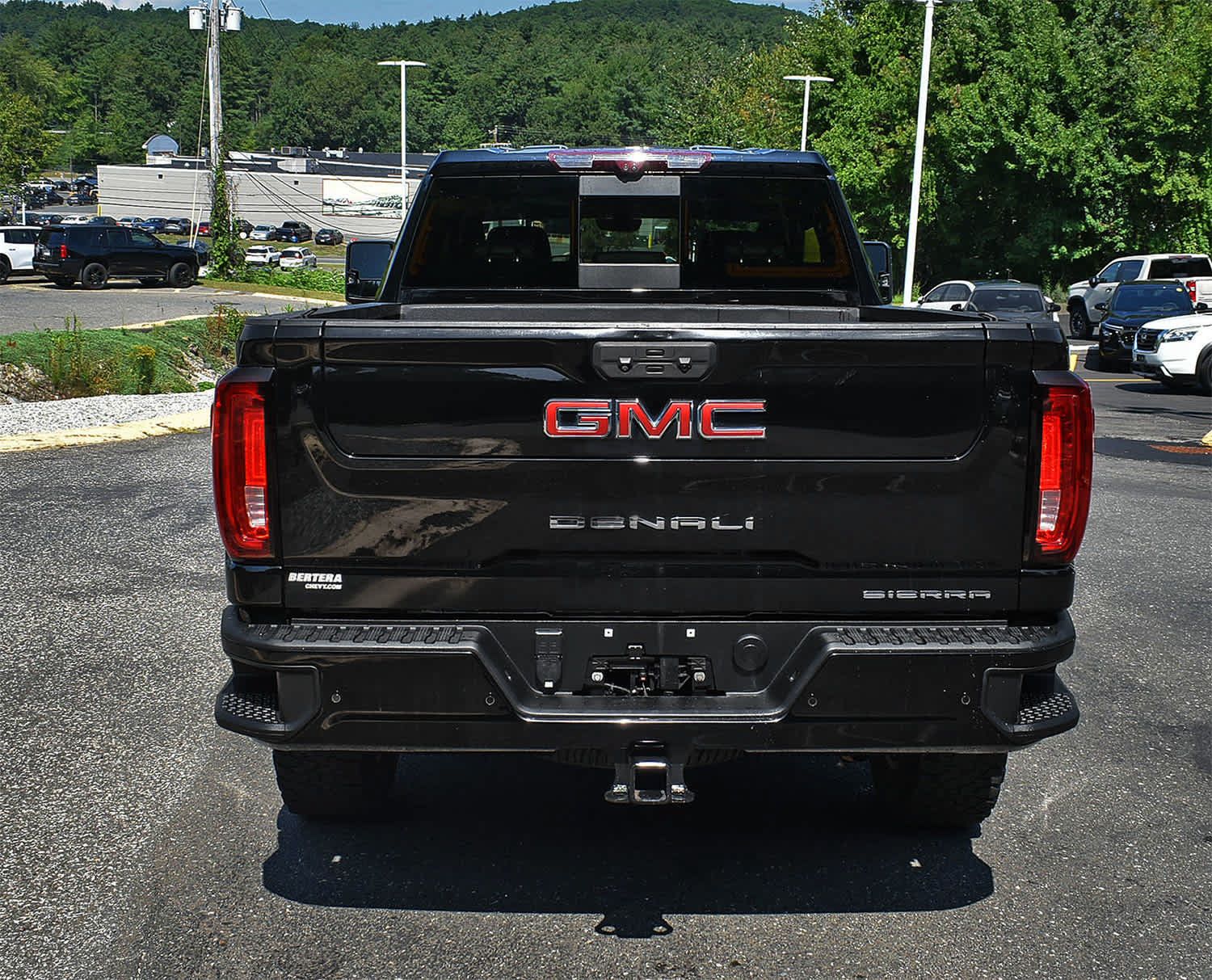 Used 2022 GMC Sierra 2500 Denali w/ Denali Ultimate Package AWD/4WD image 7