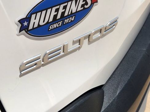 Certified 2026 Kia Seltos LX AWD/4WD image 11