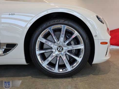 Used 2022 Bentley Continental GT AWD/4WD image 42