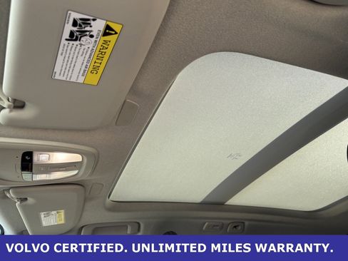 Certified 2025 Volvo XC40 B5 Plus image 28