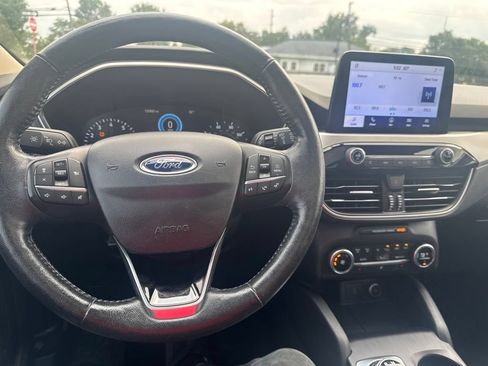 Used 2020 Ford Escape SEL FWD image 16