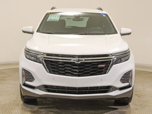 Used 2023 Chevrolet Equinox RS image 3