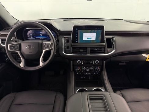 Used 2024 Chevrolet Tahoe Z71 w/ Luxury Package image 25