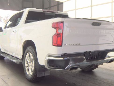 Used 2024 Chevrolet Silverado 1500 LTZ AWD/4WD image 2