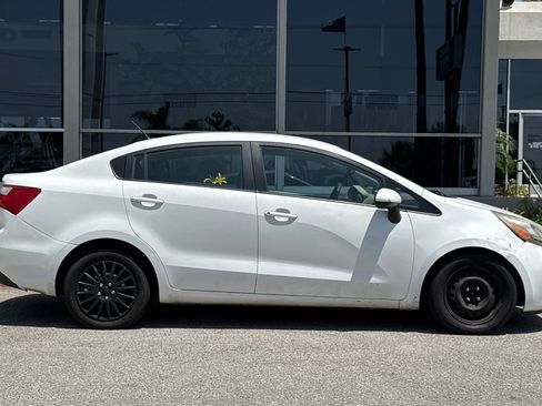 Used 2013 Kia Rio LX FWD image 4