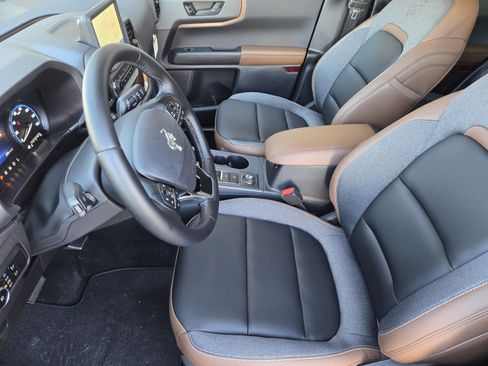 Certified 2024 Ford Bronco Sport Outer Banks w/ Tech Package image 9