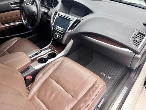 Used 2018 Acura TLX V6 SH-AWD w/ Advance Package image 12