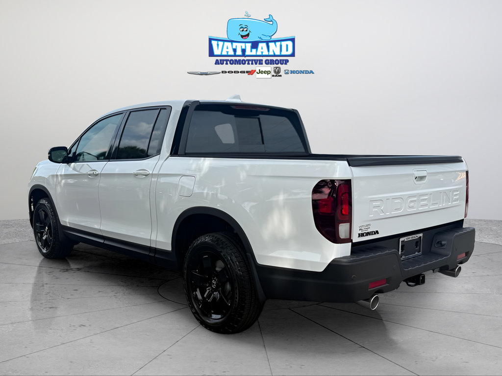 New 2026 Honda Ridgeline Black Edition image 3