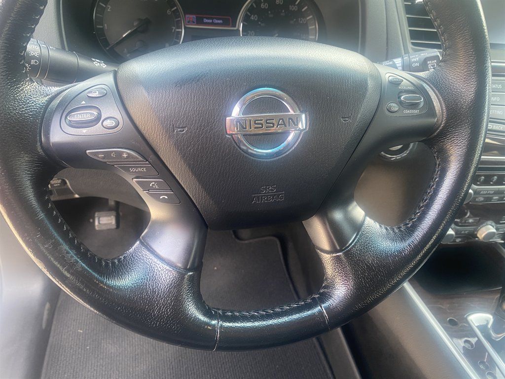 Used 2013 Nissan Pathfinder SL FWD image 19