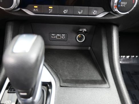 Used 2023 Nissan Sentra SV image 25