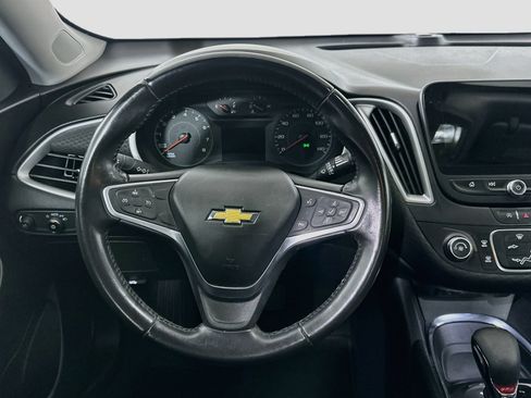 Used 2022 Chevrolet Malibu RS FWD image 18