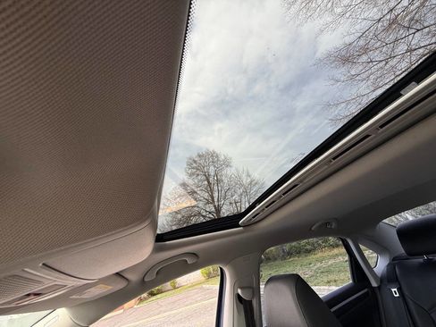 Used 2016 Volkswagen Passat 1.8T SE w/ Lighting Package image 13