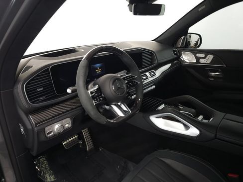 Certified 2026 Mercedes-Benz GLS 63 AMG 4MATIC image 9