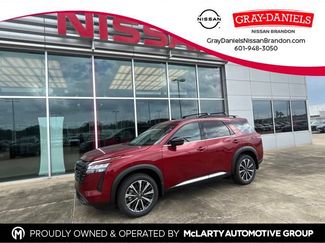 New 2026 Nissan Pathfinder Platinum FWD 360° Tour
