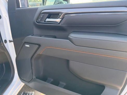 New 2026 GMC Sierra 2500 AT4 w/ AT4 Premium Plus Package AWD/4WD image 33