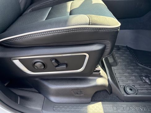 New 2026 RAM 1500 Laramie w/ Sport Appearance Package AWD/4WD image 16